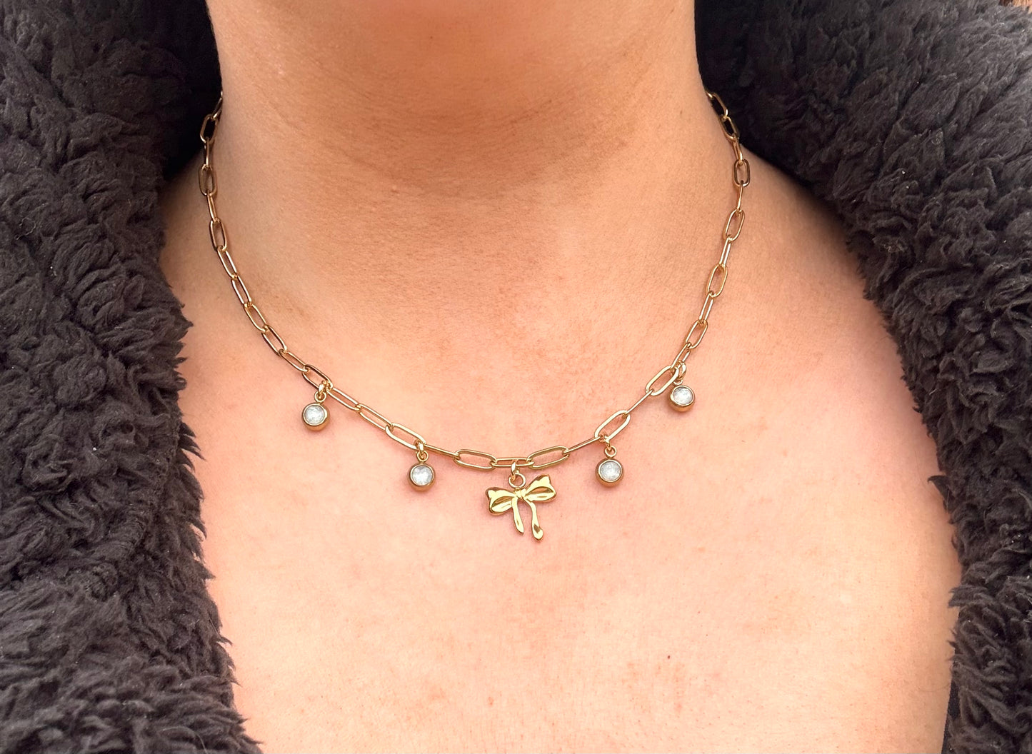 Bowd Necklace