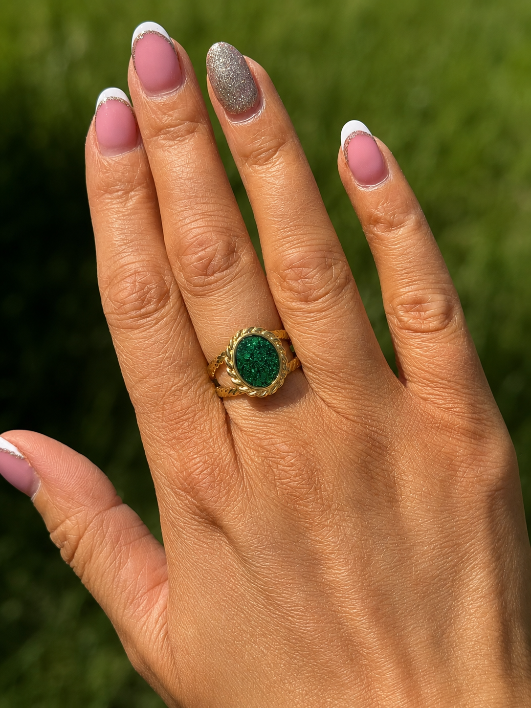 Clover Ring